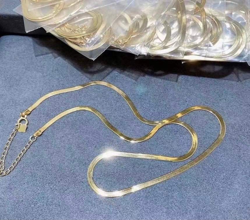 18k necklace