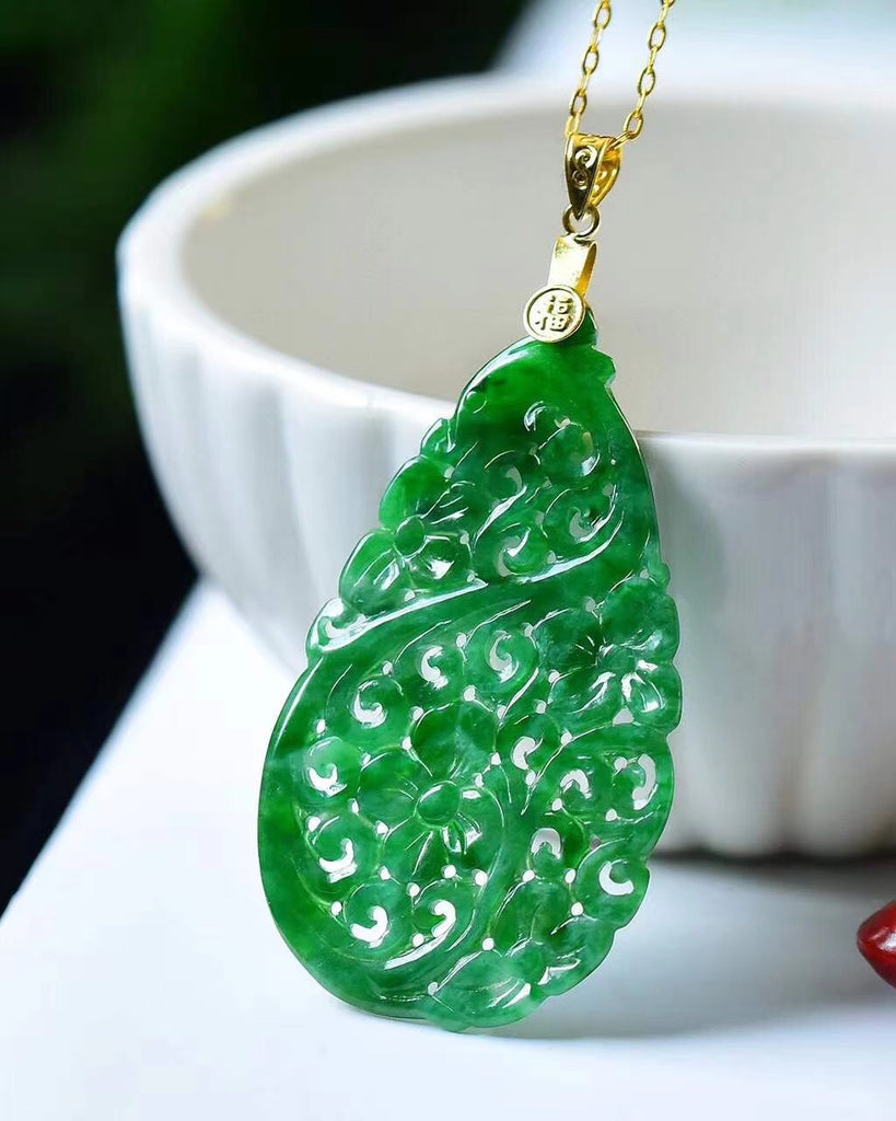 18k natural A green jade pendant necklace 40.5*23.5mm
