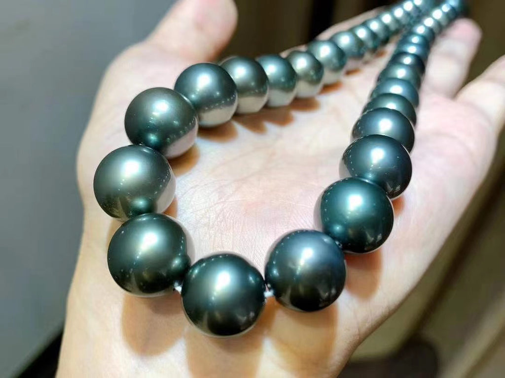 Tahitian Pearl necklace 8-11mm